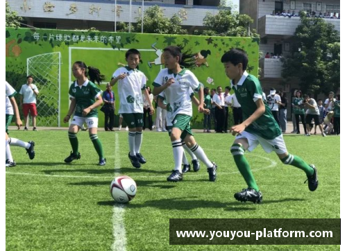 足坛感人故事：风雨同行，足球梦想的温暖旅程
